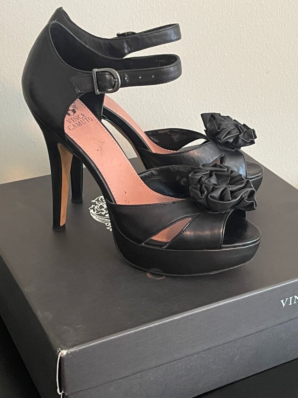Vince Camuto 'Morocco" Platform sandal Sz 7.5
